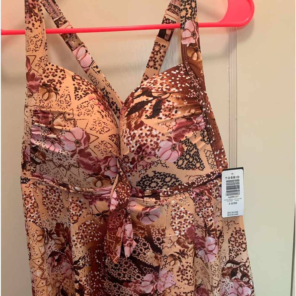 Torrid tankini medallion swim top NWT